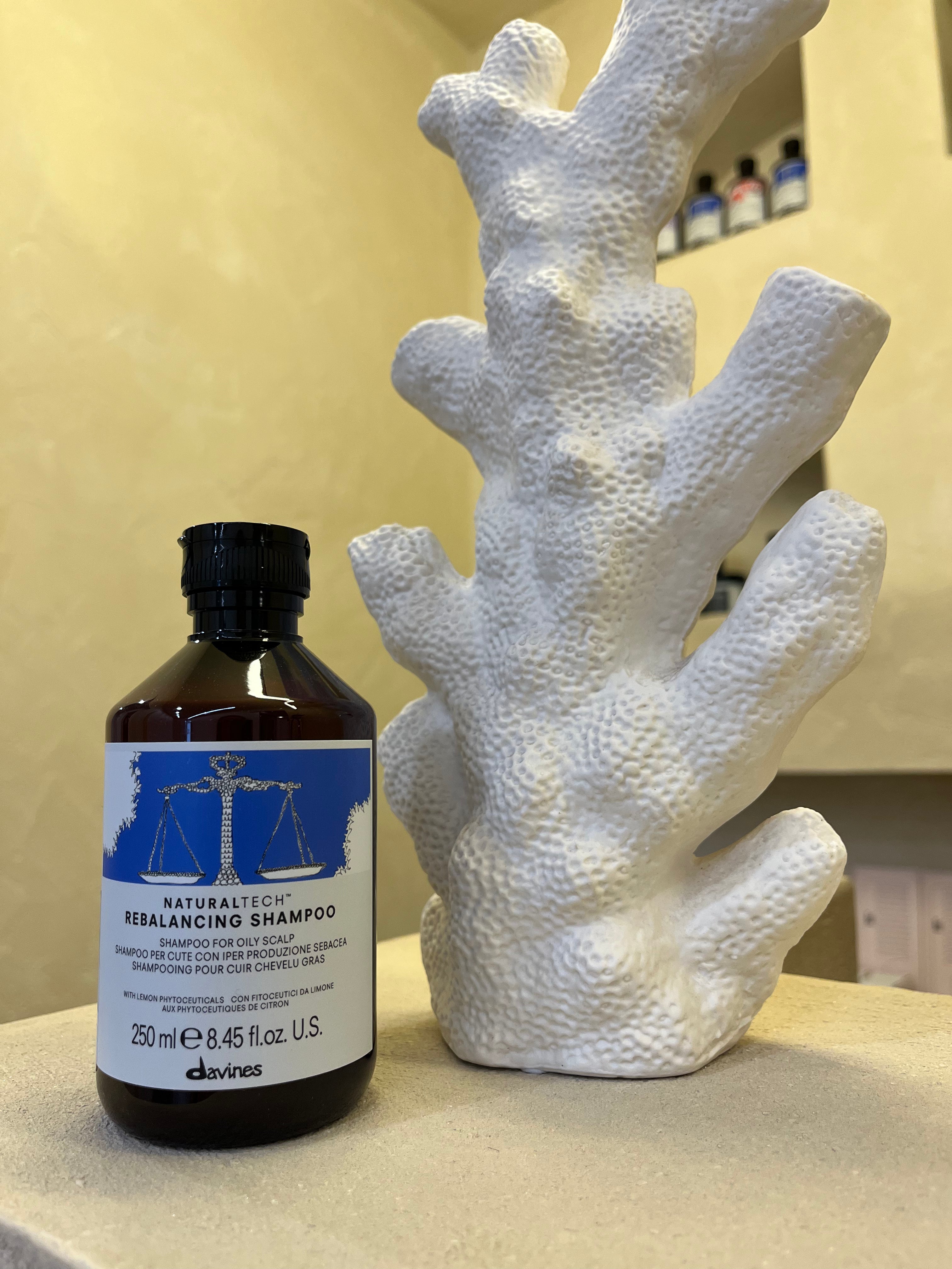 Rebalancing Shampoo l Davines